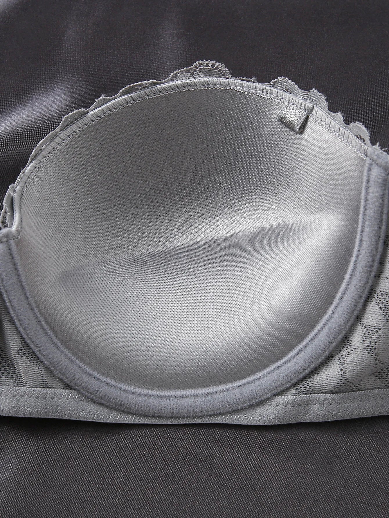 Adjustable, Strapless Push-Up Bra with Attachable Straps (Front&Back Closure for extra support)