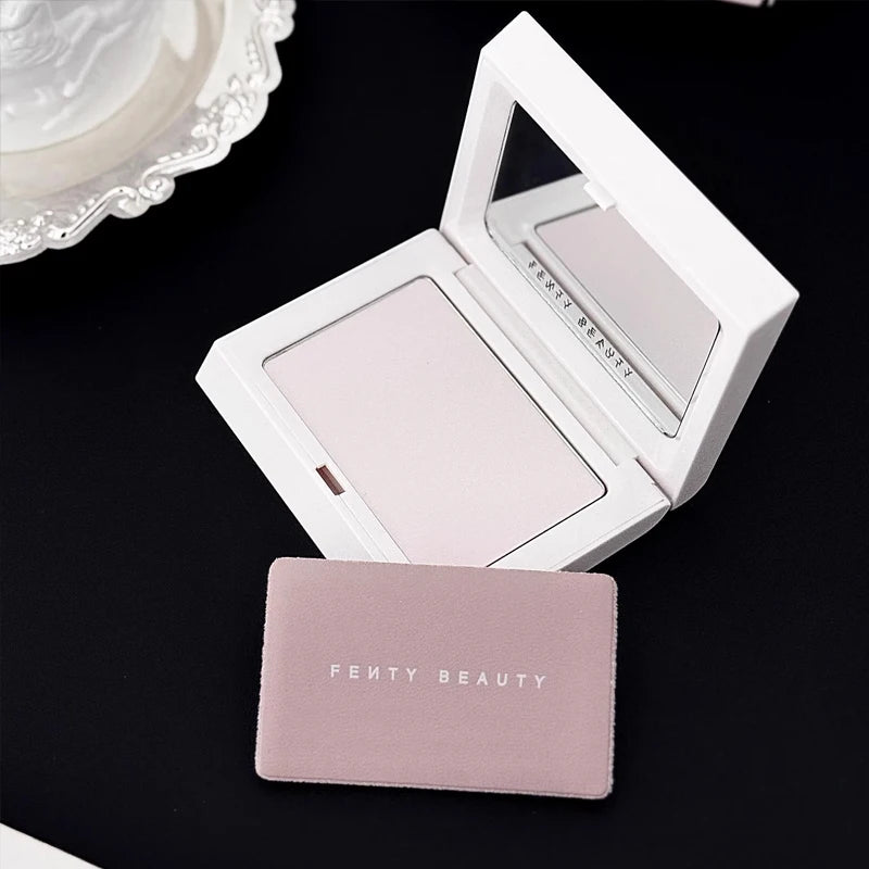 Fenty Beauty Lip Oil And Heat Lip Gloss