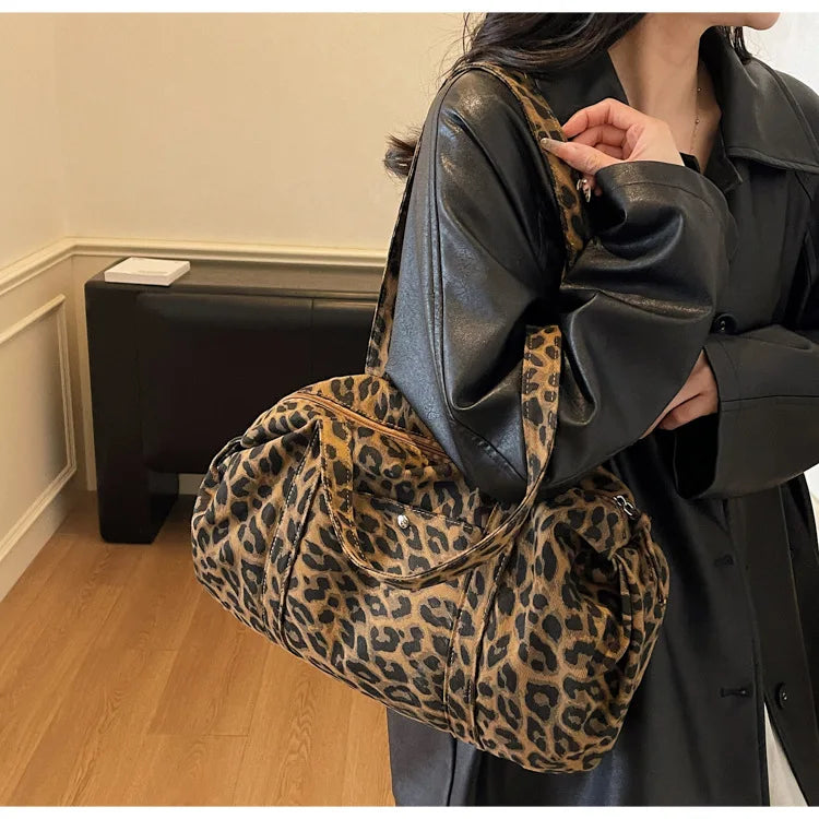Leopard Canvas Shoulder Bag