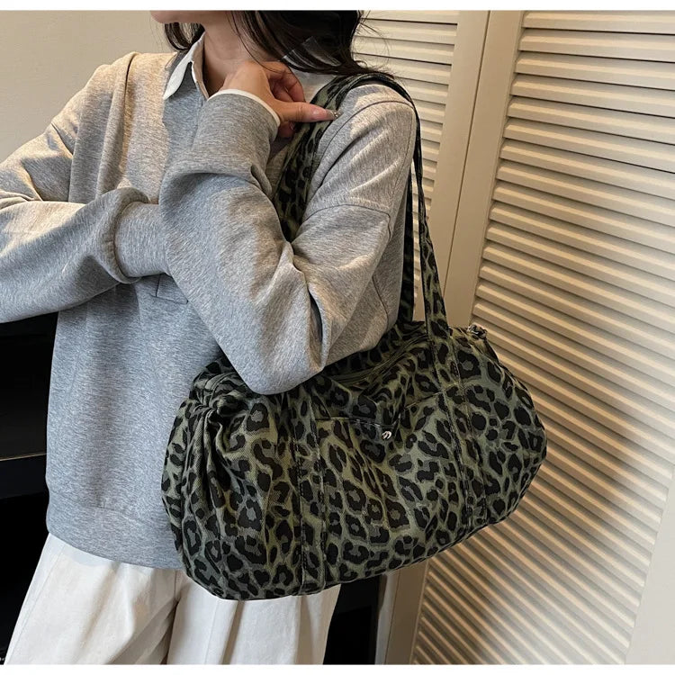 Leopard Canvas Shoulder Bag