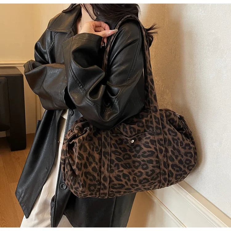 Leopard Canvas Shoulder Bag