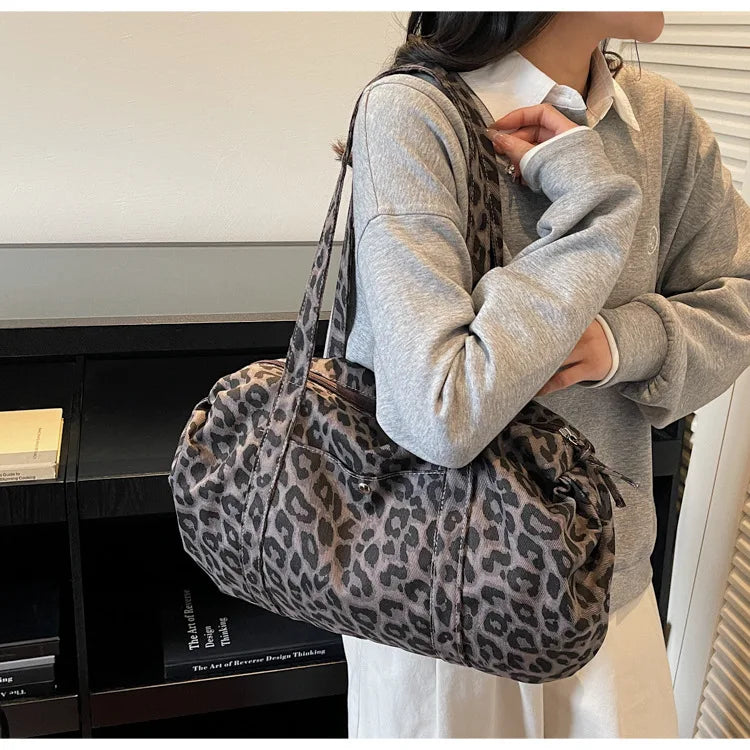 Leopard Canvas Shoulder Bag