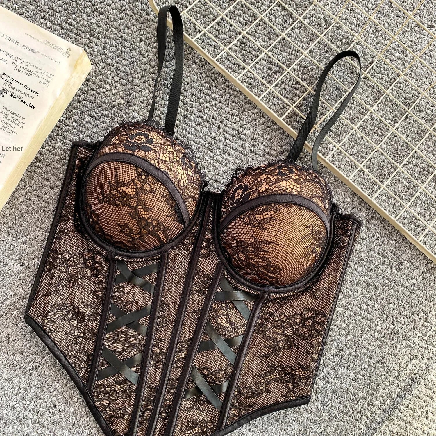 Sweet Lace Bustier