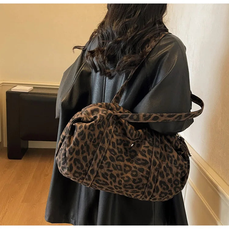 Leopard Canvas Shoulder Bag