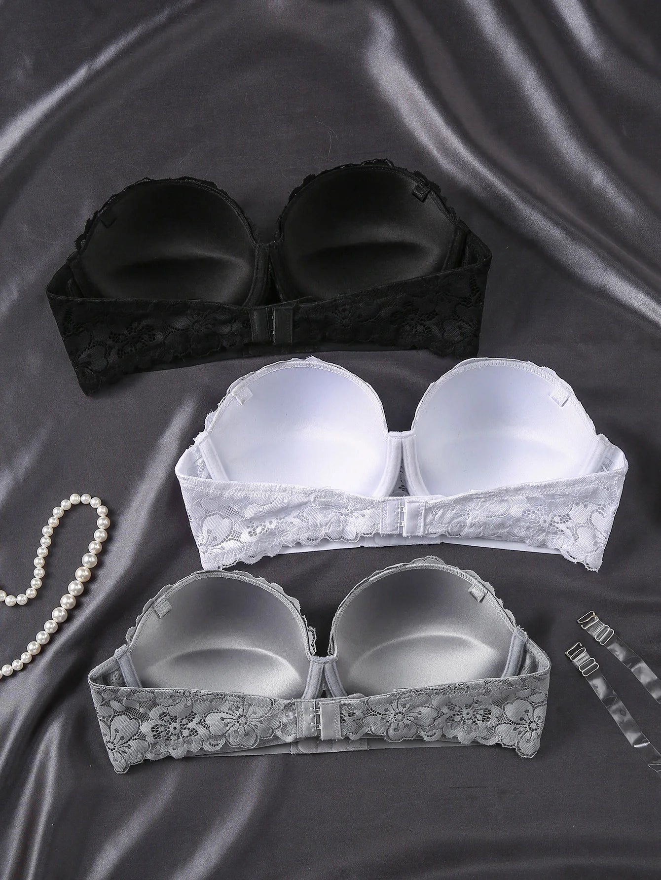 Adjustable, Strapless Push-Up Bra with Attachable Straps (Front&Back Closure for extra support)