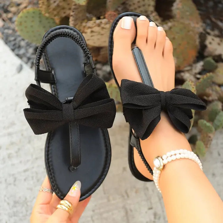 Flat Sandals with Bow