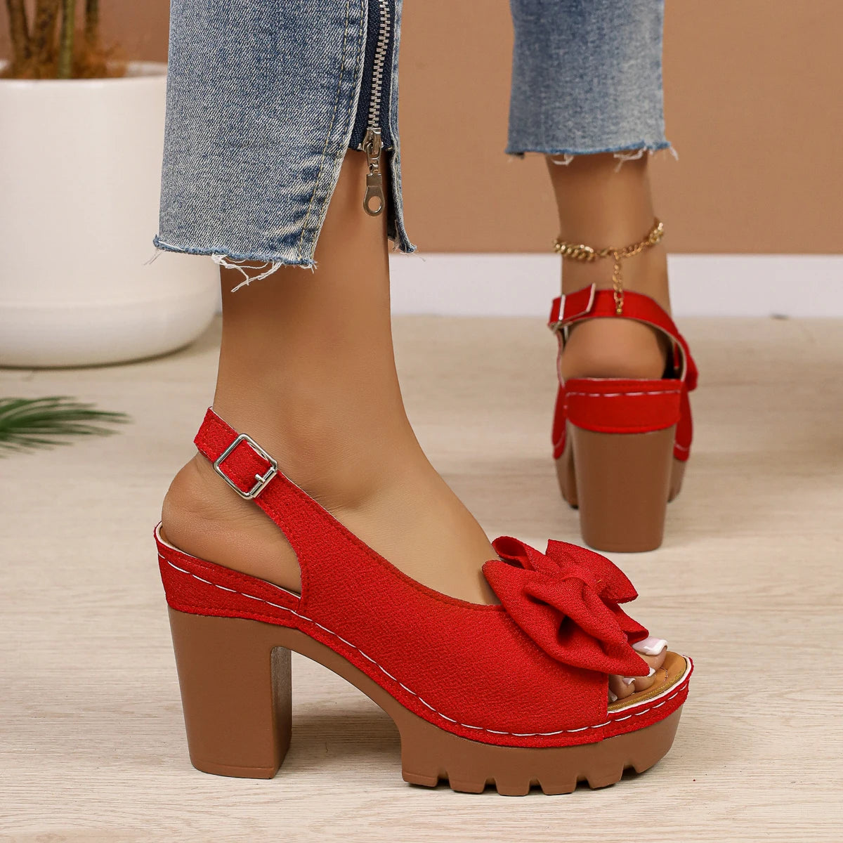 Leather Heels with Bow