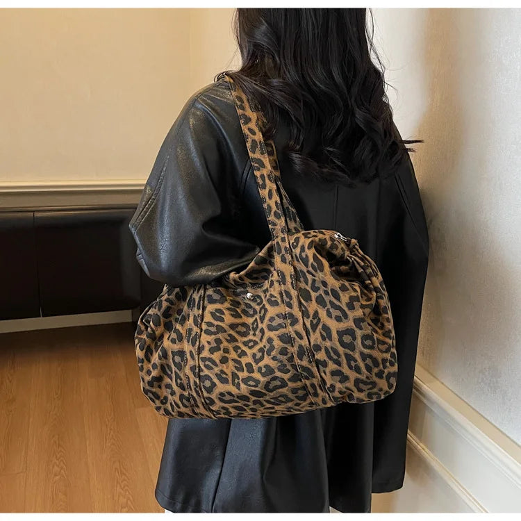 Leopard Canvas Shoulder Bag