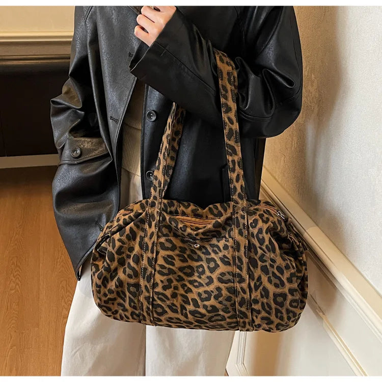 Leopard Canvas Shoulder Bag