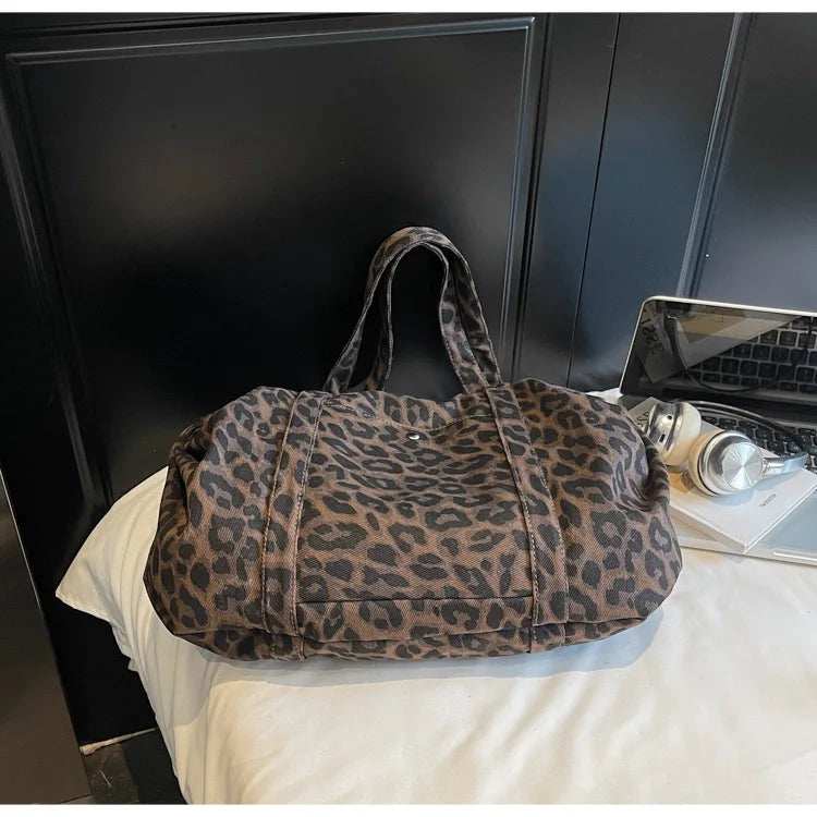 Leopard Canvas Shoulder Bag