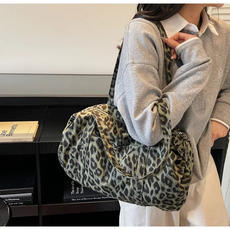 Leopard Canvas Shoulder Bag