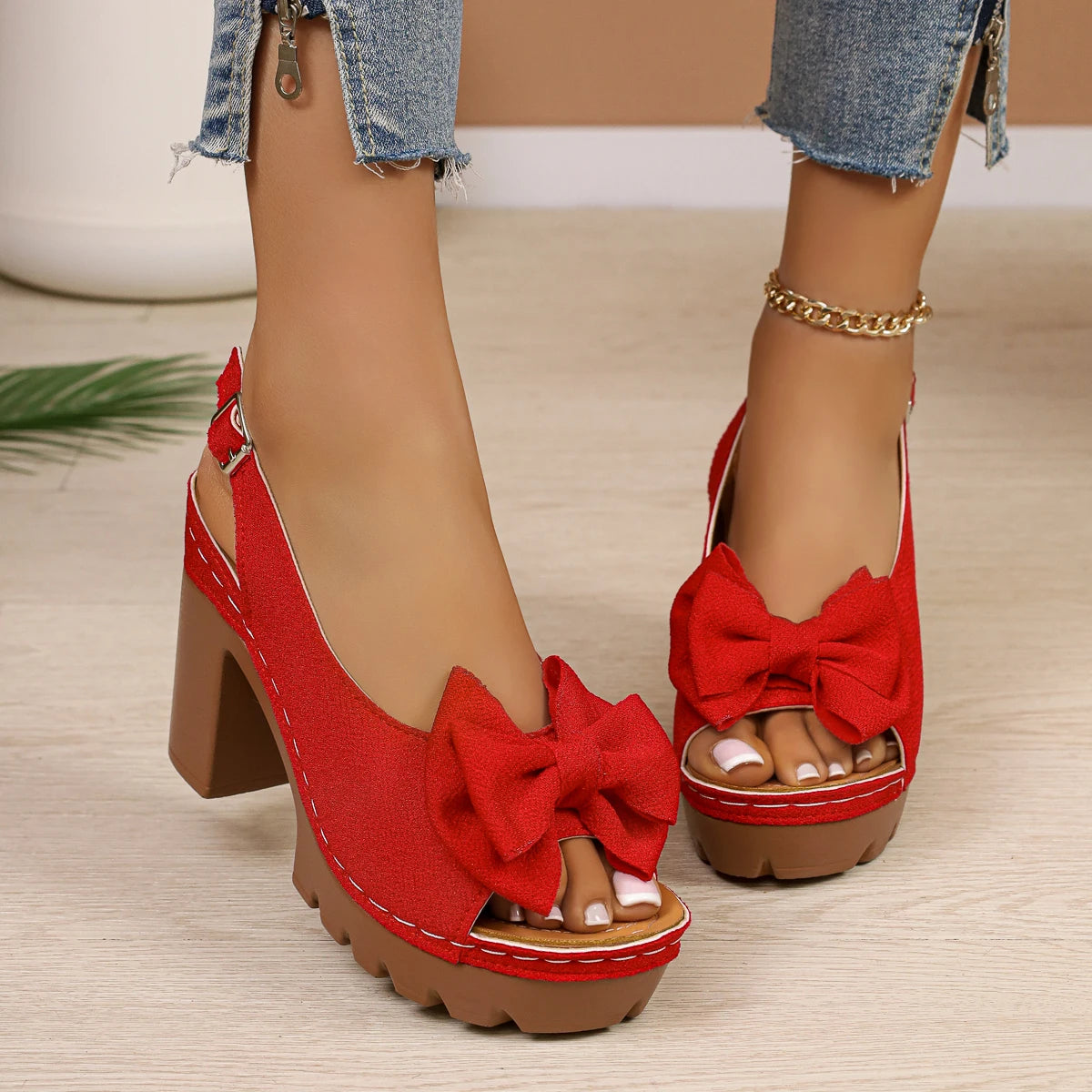 Leather Heels with Bow