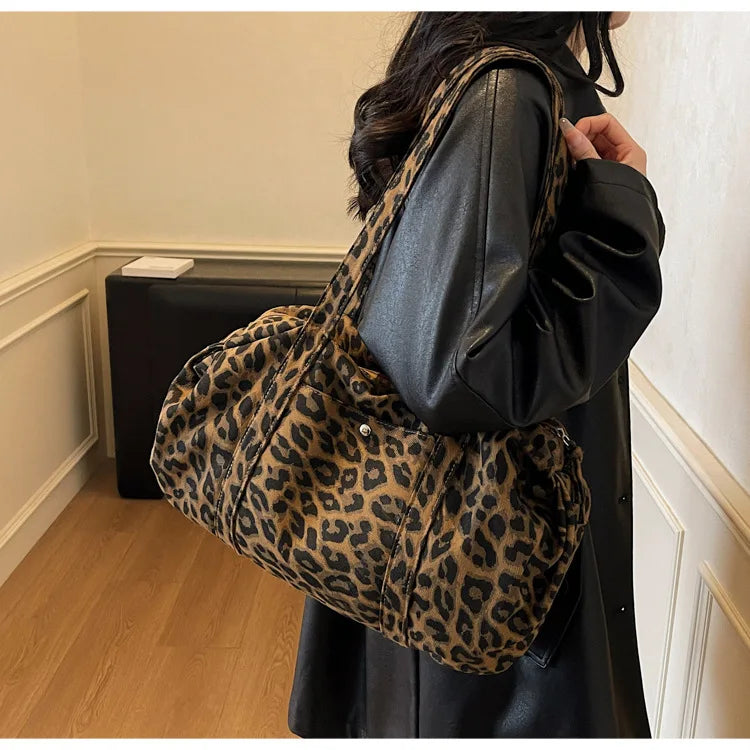 Leopard Canvas Shoulder Bag