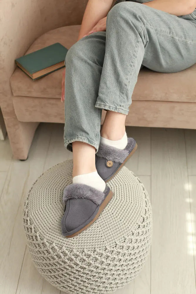 House Slippers with Fur