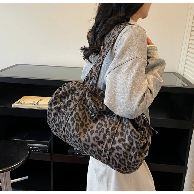 Leopard Canvas Shoulder Bag