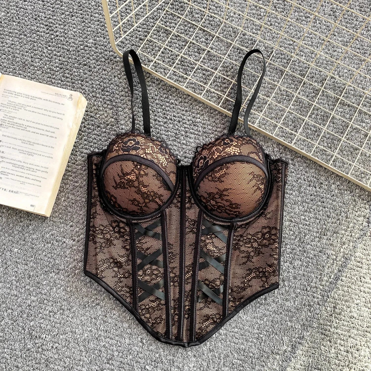 Sweet Lace Bustier