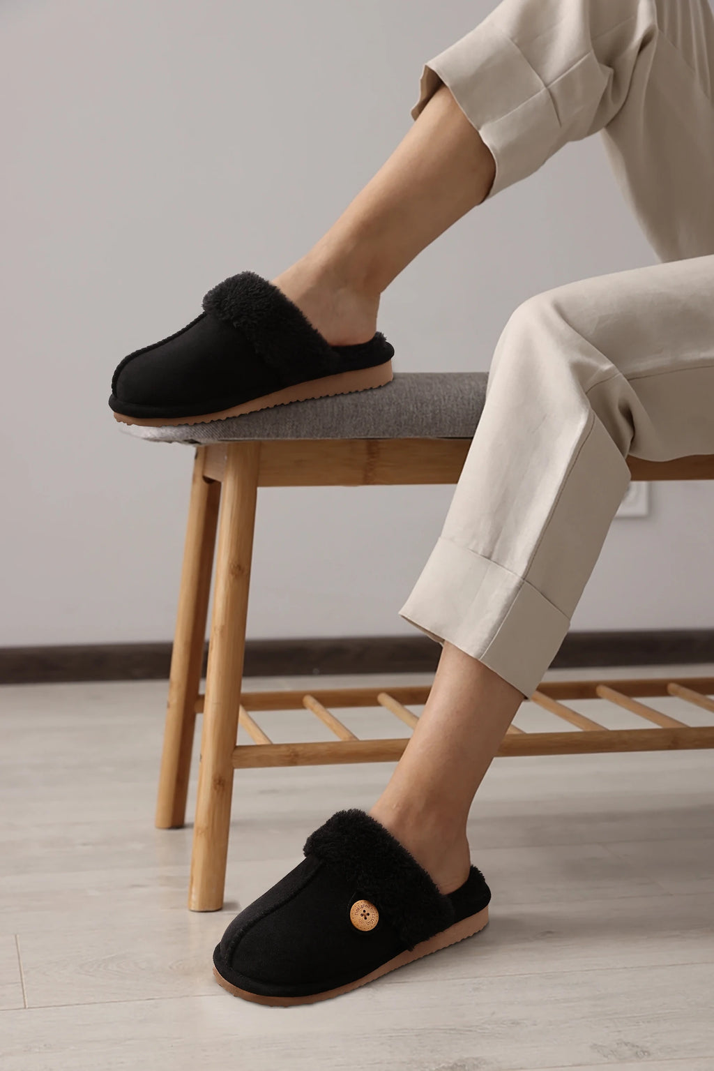 House Slippers with Fur