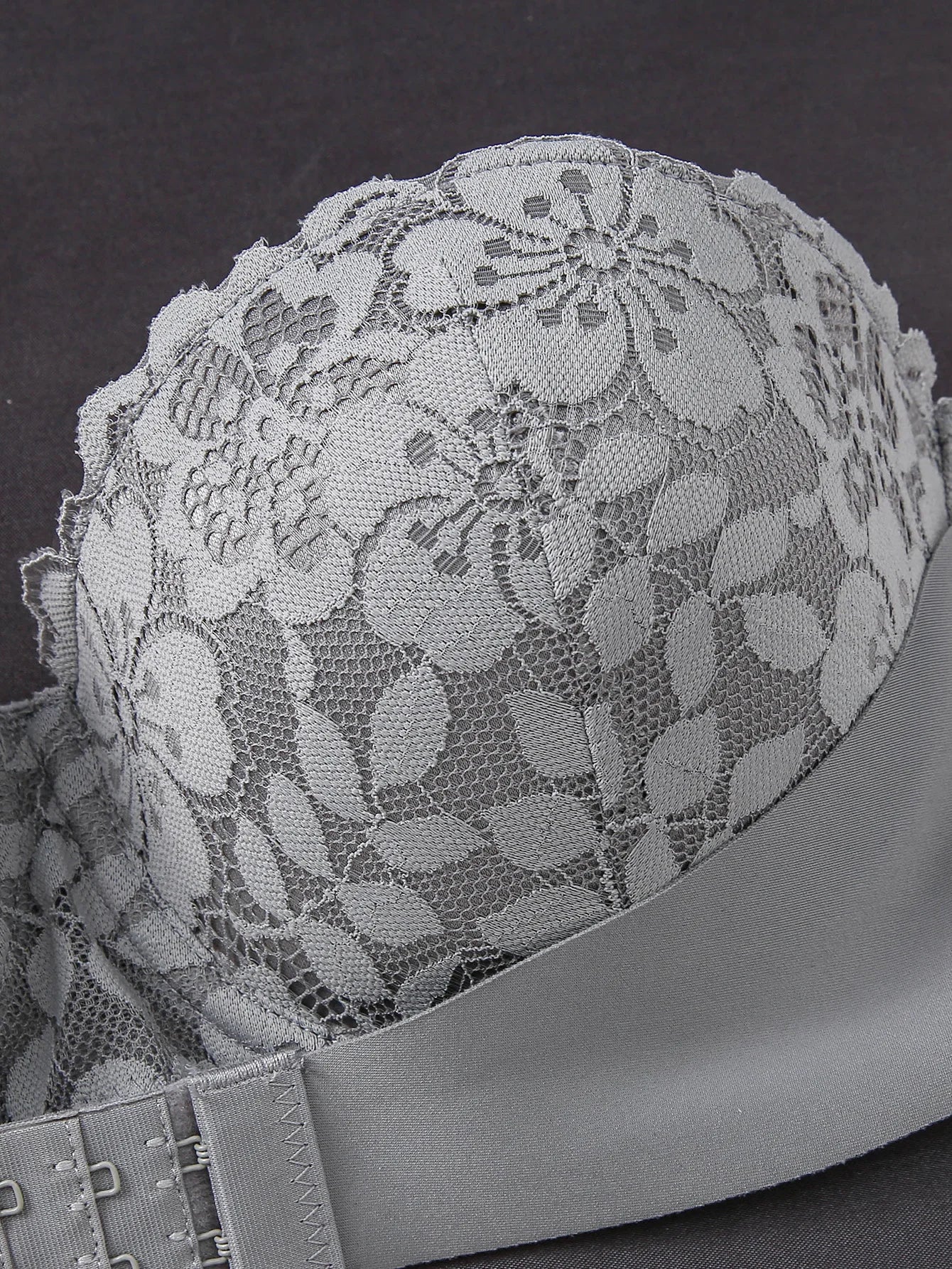 Adjustable, Strapless Push-Up Bra with Attachable Straps (Front&Back Closure for extra support)