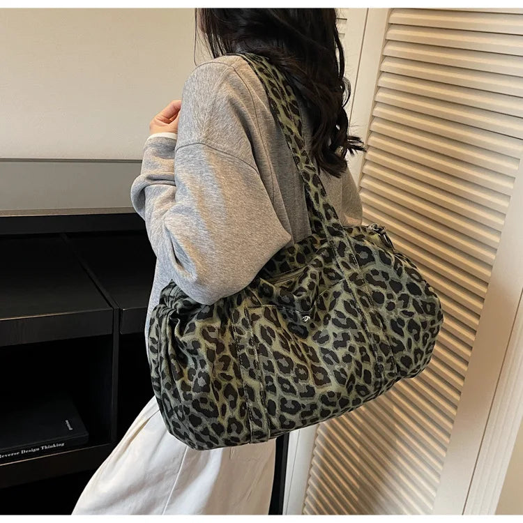 Leopard Canvas Shoulder Bag