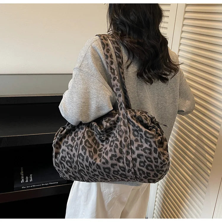 Leopard Canvas Shoulder Bag